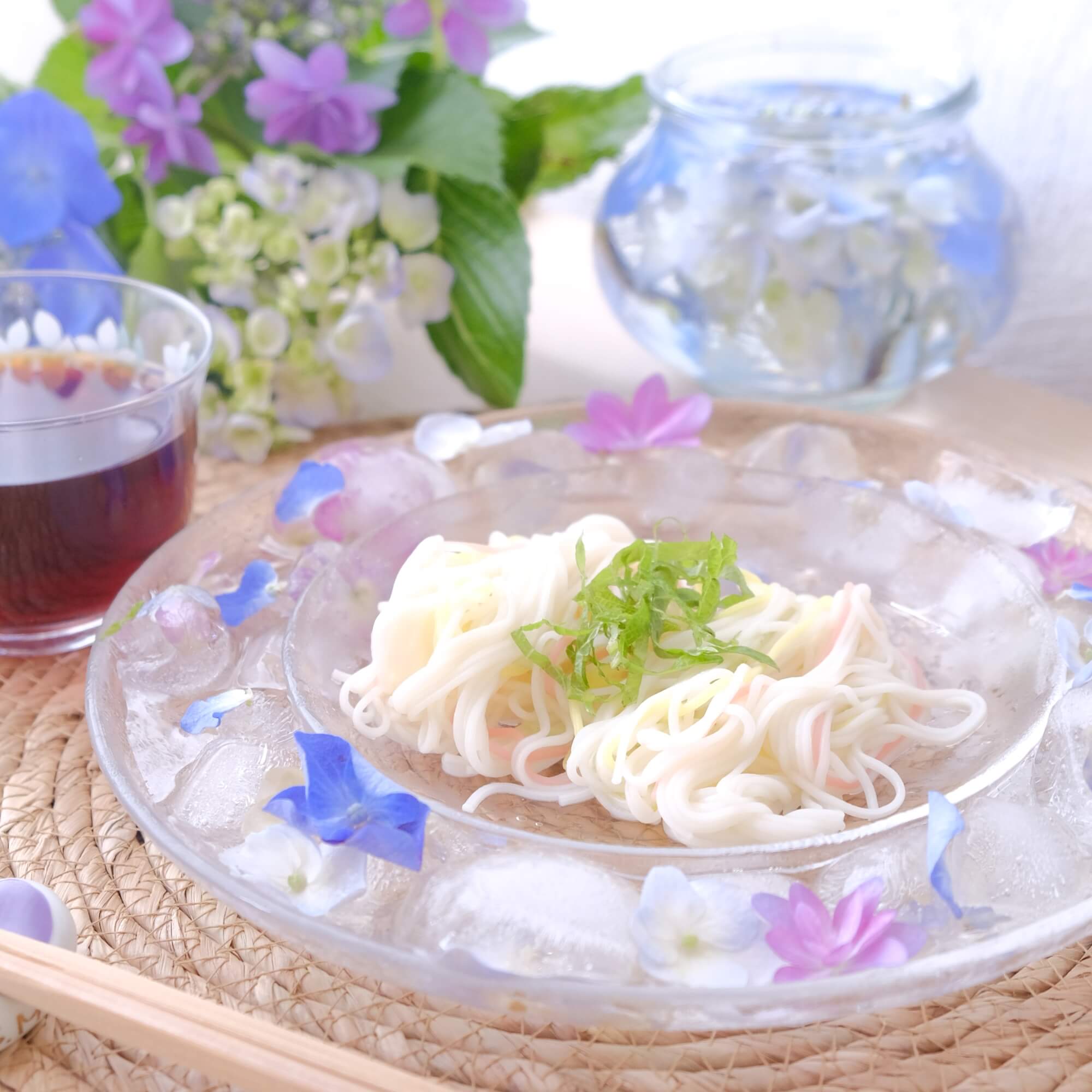 花氷を使用して、素麺を冷やしました！