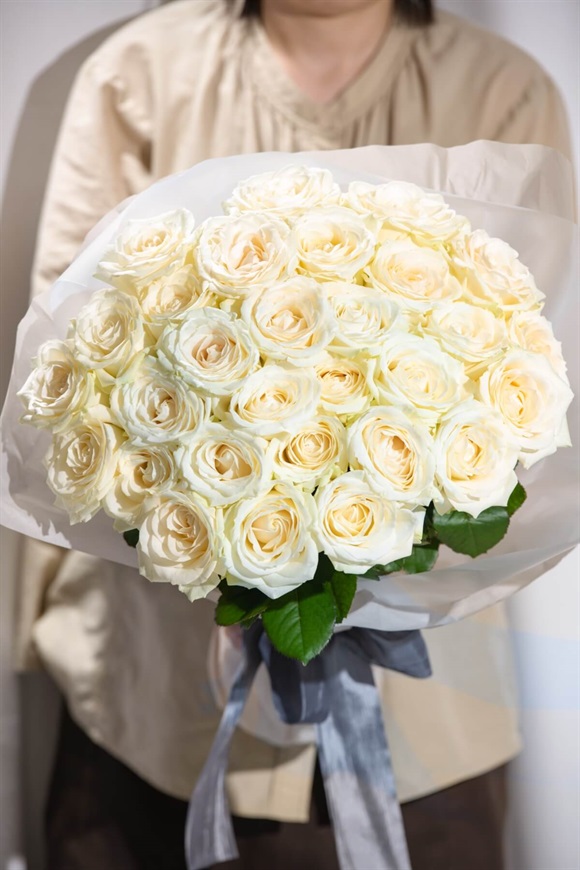バラ30本の花束　ホワイト