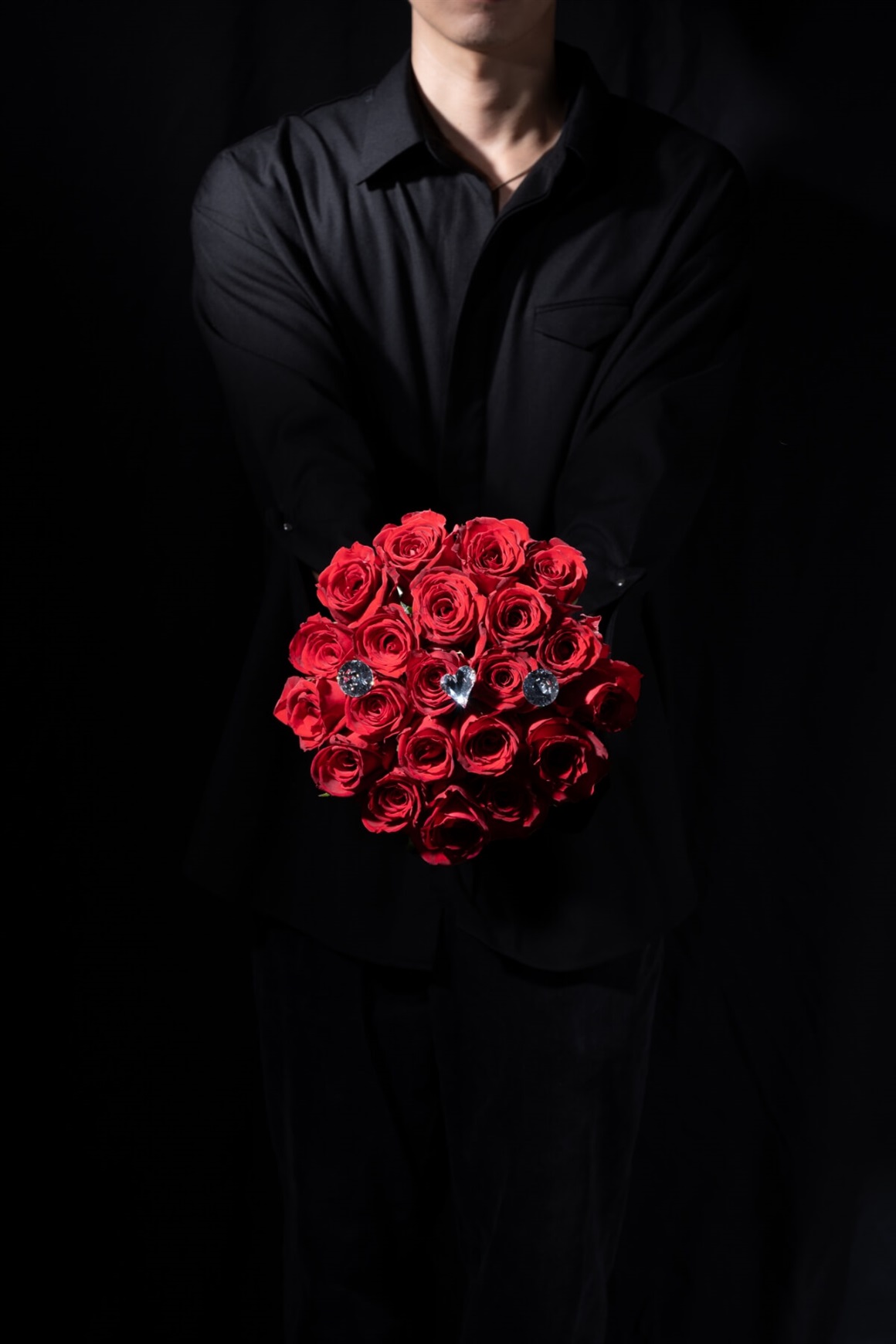 21本の赤バラの花束 | 花百花 ‐hanahyakka‐