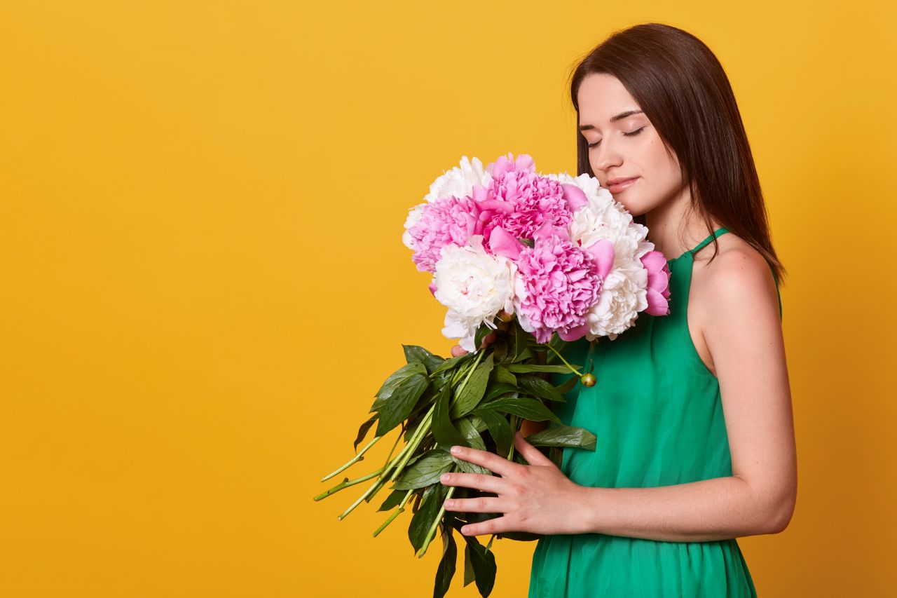 女友達の誕生日プレゼント例⑧：花束やフラワーアレンジメント